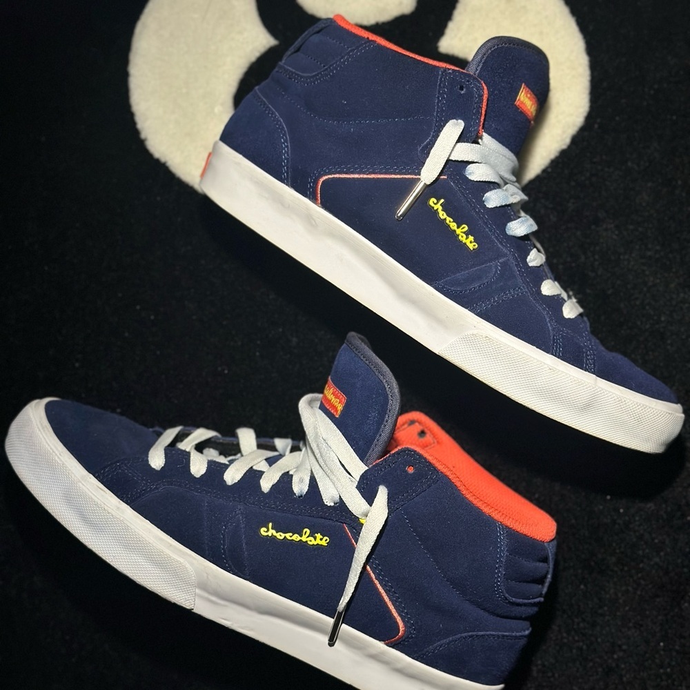 ETNIES
Etnies Chocolate Devine Calloway Mid Navy/Red
